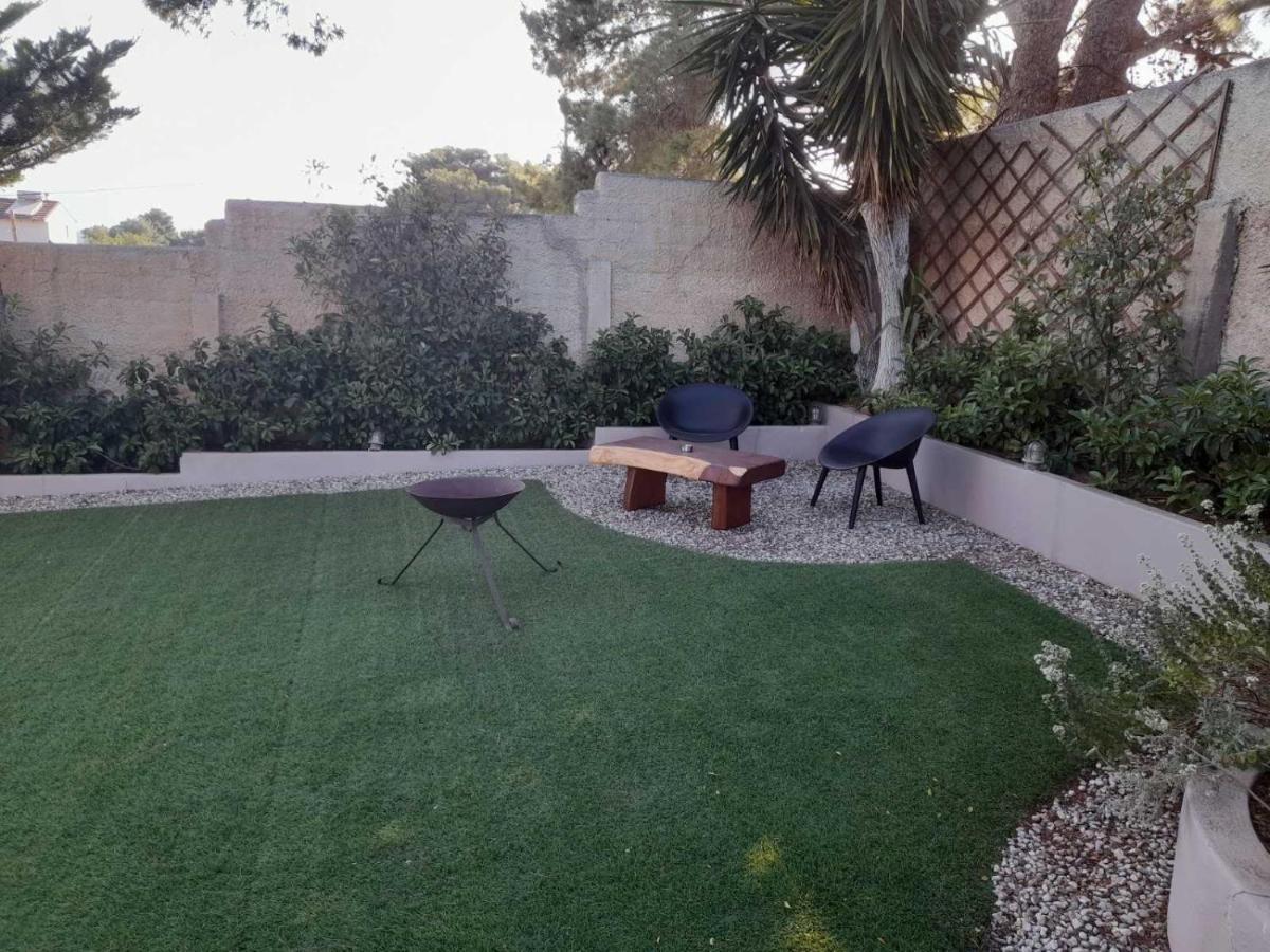 Suite With Garden Agia Marina  Екстериор снимка