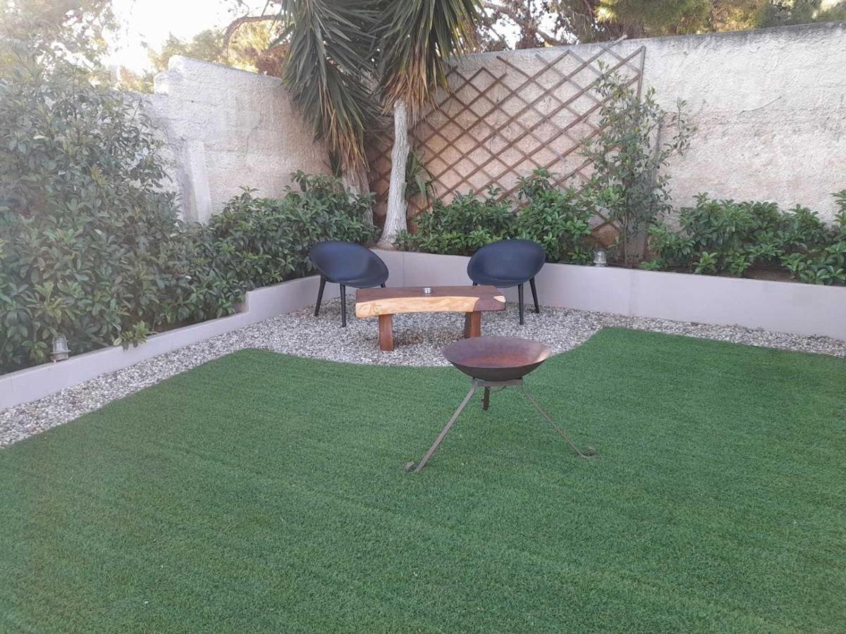 Suite With Garden Agia Marina  Екстериор снимка